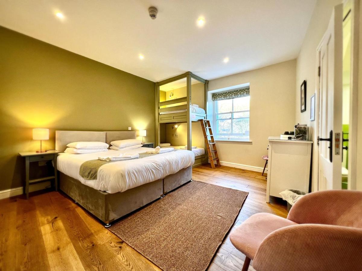 Riverbanc Bed & Breakfast